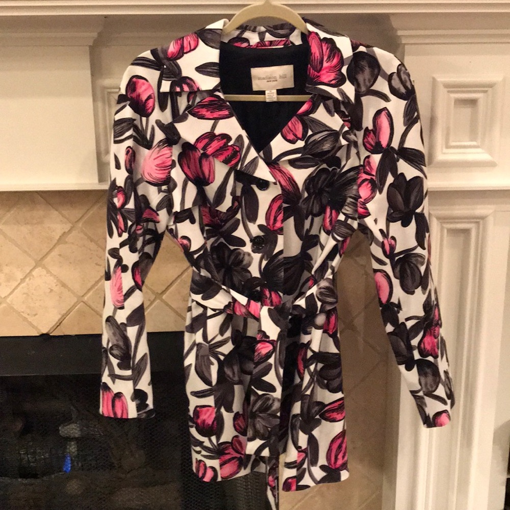 Floral coat that catches all eyes!